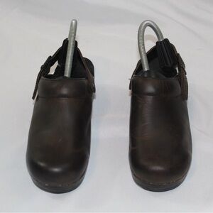 Dansko Ingrid 7 37 Brown Leather Clog Mule Buckle Strap Slip On Comfort